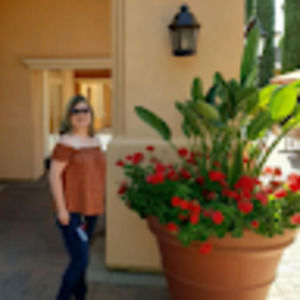 Meet your Posher, Alexis